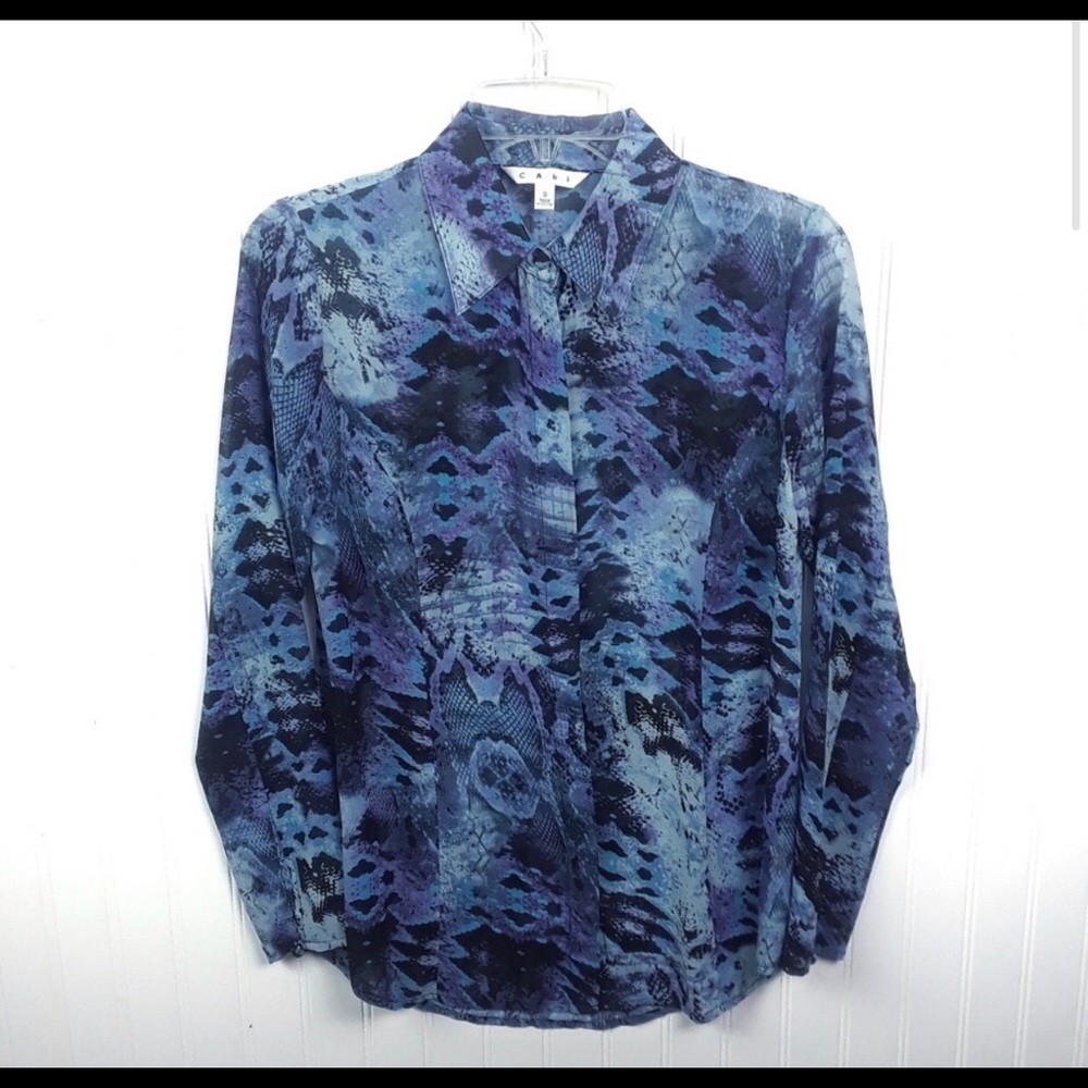 Woman’s Cabi blouse